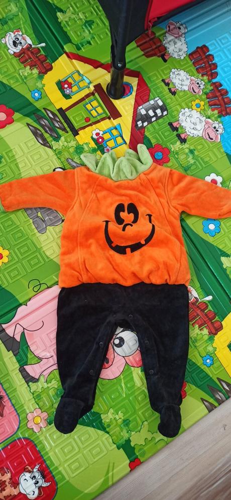 Tekvickovy kostým pre babatko,