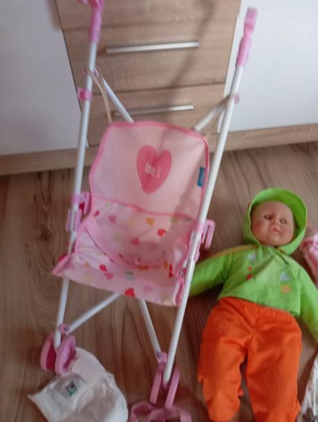 Bábika, kočiarik, doplnky, 