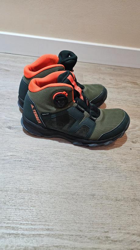 Predám adidas terrex, adidas,37