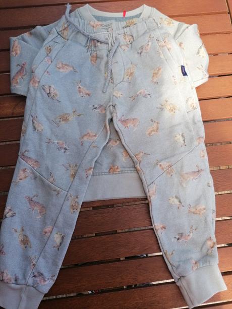 Tepláková súprava, 104