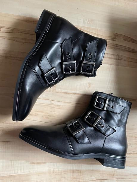 Dámske celokožené topánky veľ.40, baťa,40