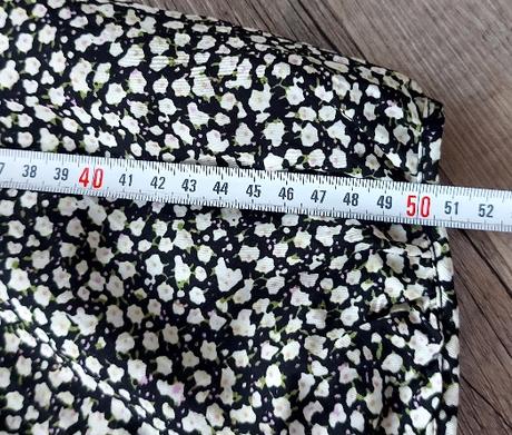 Čierno - krémové šaty s balónovými rukávmi, h&m,m