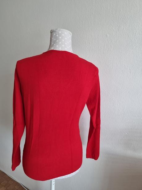 Červený elastický svetrík 38, 38