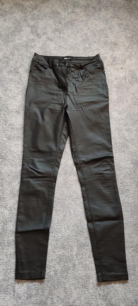 Koženkové nohavice, l