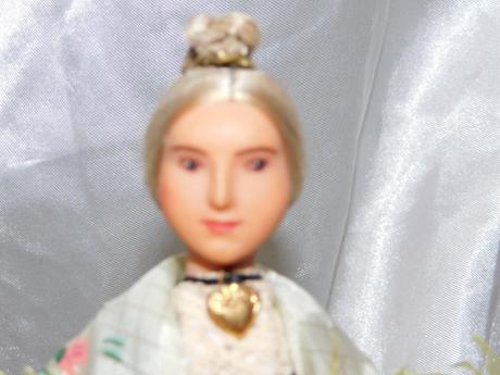 Retro bábika v kroji, 