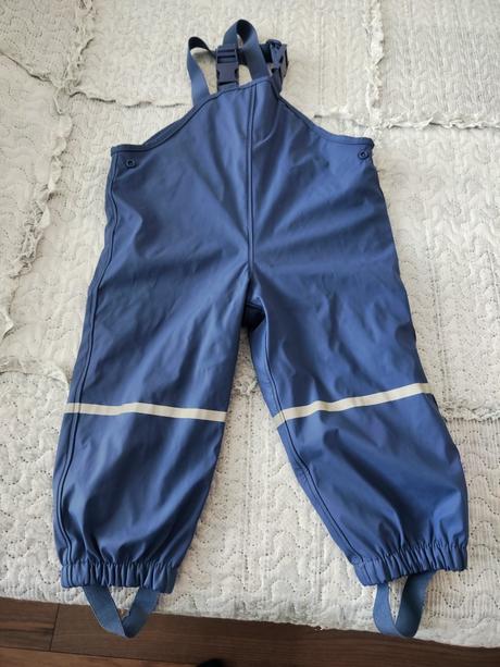 Nohavice do dažďa, lupilu,92