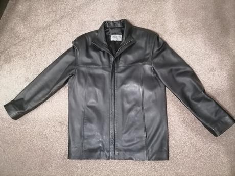 Kožená bunda, 54