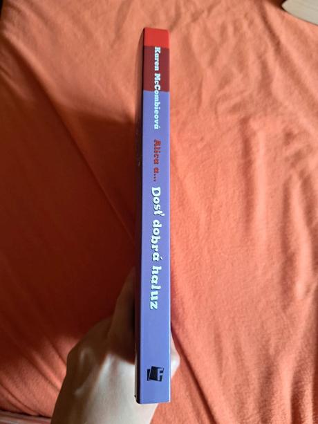 Karen mccombienová- alica a dost dobra haluz, 