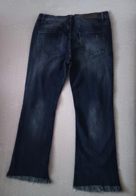 Trištvrťáky amisu, amisu,30