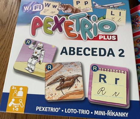 Piqipi kniha + ďalšie hračky,