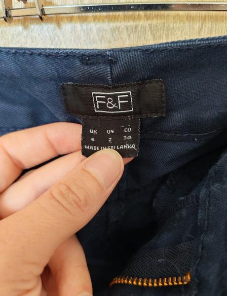 Dámske elegantné tmavomodré nohavice f&f veľ. xs, xs