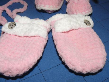 Teplé rukavičky a topánočky, 17