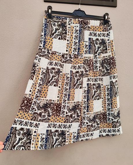 Vzorovaná midi sukňa, m