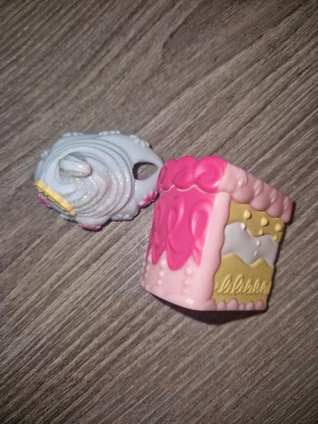 Doplnky k littlest pet shop hide and sweet,