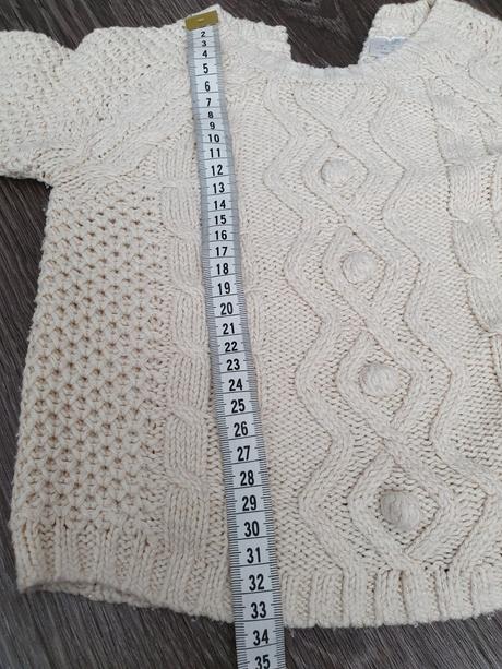 Svetrík so zlatou niťou, f&f,74