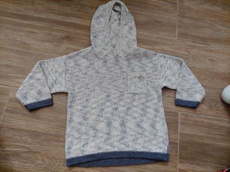 Pulover č.104, next,104