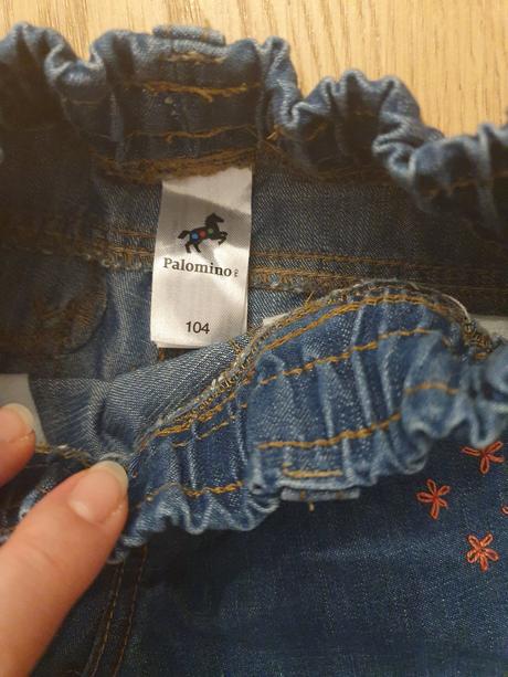 Rifle s vysivkou, palomino,104