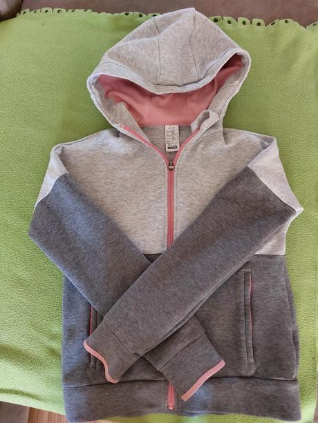 Sportova mikina + tricko gratis, decathlon,146