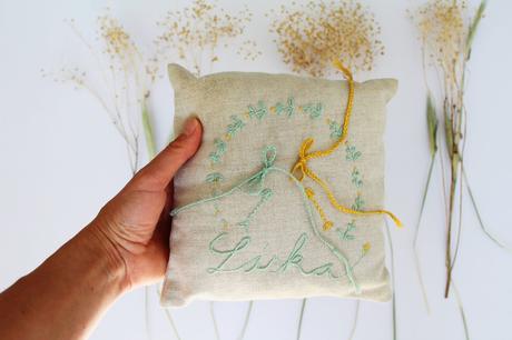 Vankúšik pod obrúčky láska, 