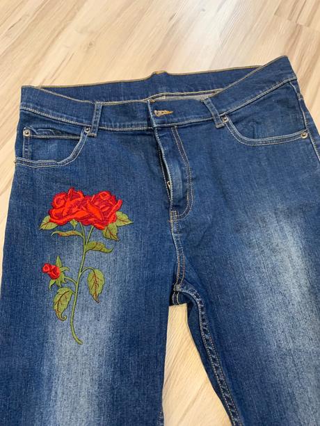 Vyšívané rifle, 44