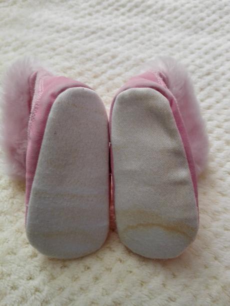 Cizmicky capacky, 17