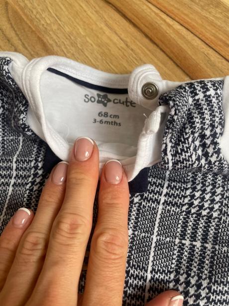 Spoločenské oblečenie, 68