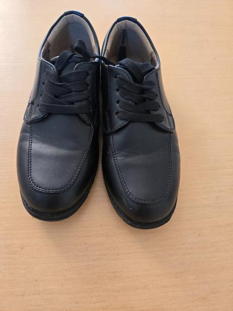 Topánky k obleku, 33