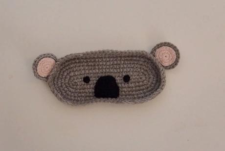 Háčkovaná podložka/púzdro/držiak na okuliare,