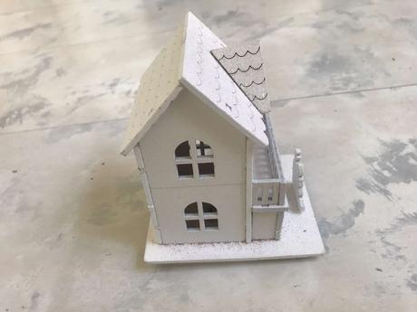 Drevený svietiaci kostol,