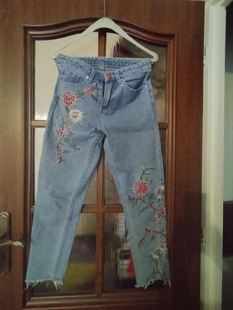 Rifle s výšivkou, s