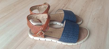 Sandálky, 36