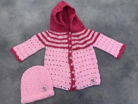 Háčkované svetríky, 98