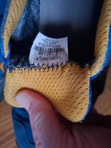 Goretex outdorove tenisky, lowa,37