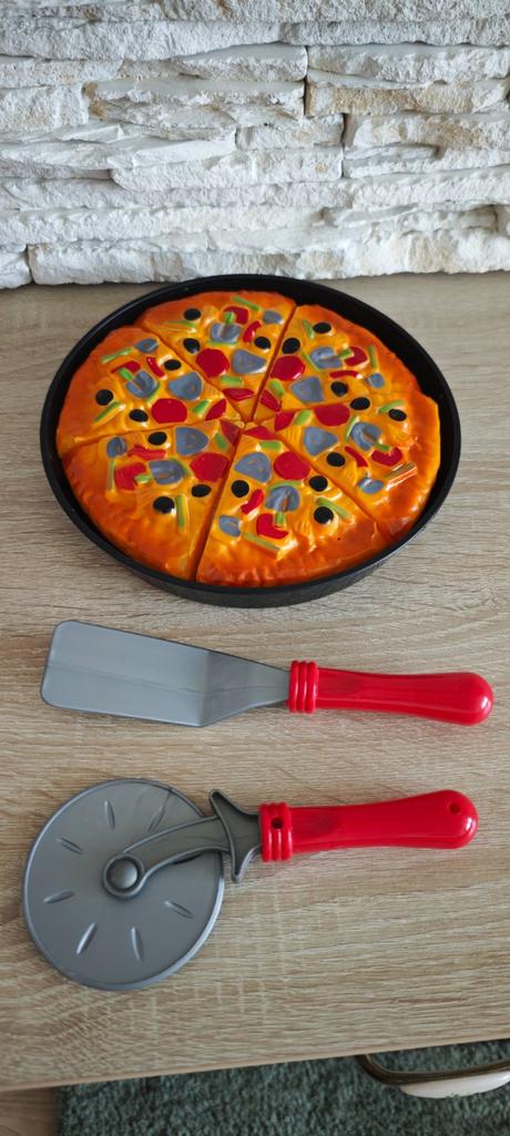 Detská krájacia pizza s príslušenstvom,