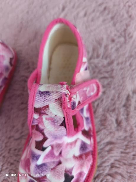 Papučky beda, beda,27