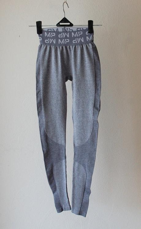 Myprotein dámske legíny core curve grey mar, xs