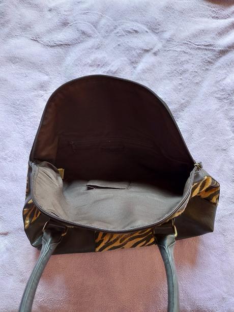 Veľká tmavohnedá kabelka s tigrovaným vzorom, new yorker