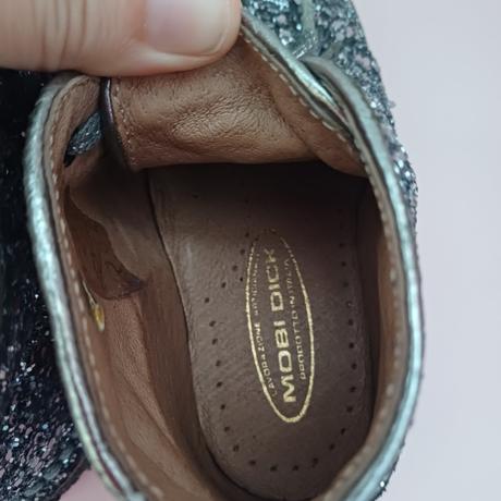 Trblietave kožené topánky, 26