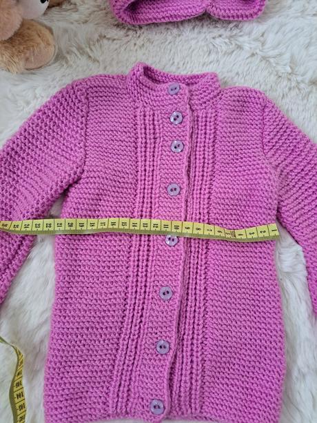 Set svetrík a čiapka, 92