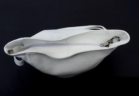 Biela kožená kabelka, 