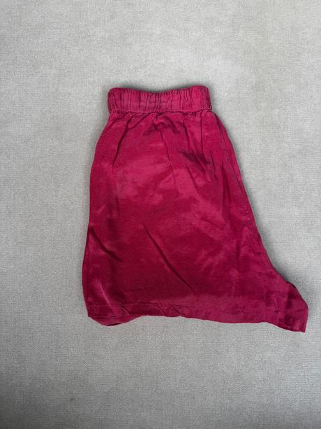 Štýlové vínové kraťasy značky zara veľkosť xs, zara,xs