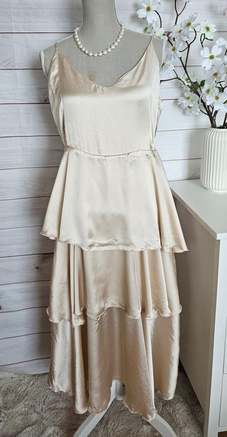 Krásne šaty gina, gina,42