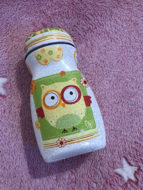 Sklenicka so servítkovou technikou, 