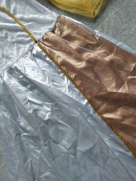 Historické šaty stredovekej princezny veľ.146-158,