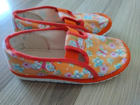 Papuče s motýlikmi, deichmann,25