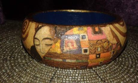 Drevený náramok s motívom klimta, 