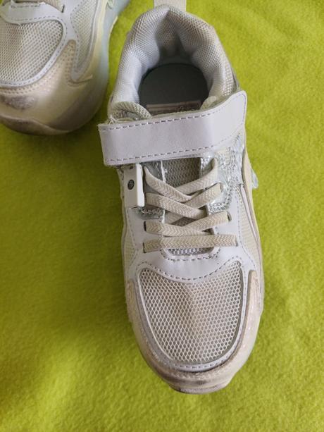 Svietiace botasky s kolieskami, 34