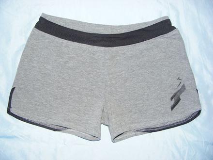 Šortky zn. decathlon - 128/134, decathlon,128
