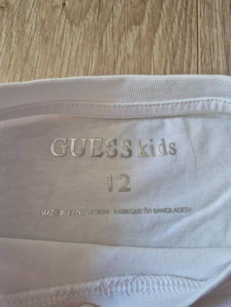 Tričko guess, guess,152