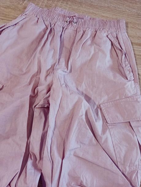 Sustiakove nohavice, reserved,152